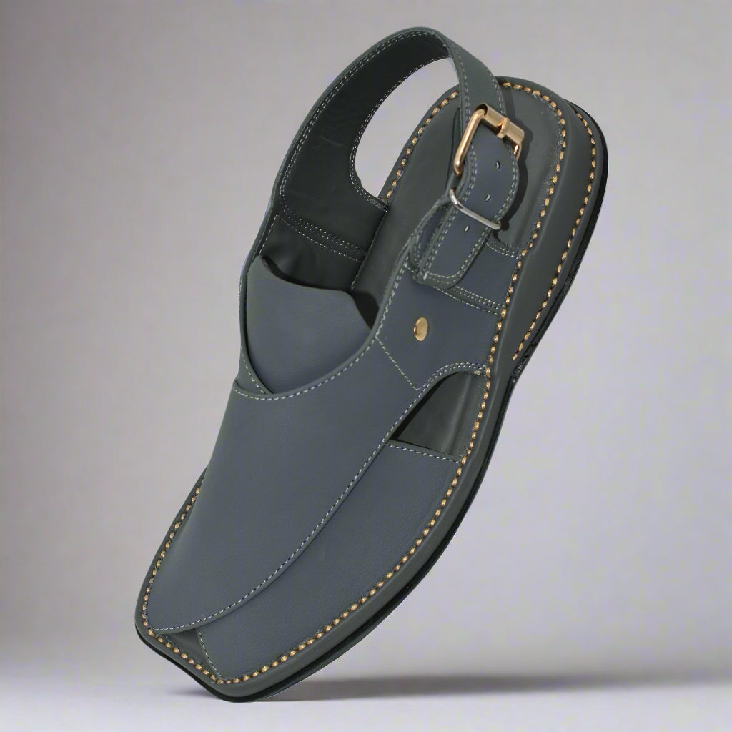 Pihno  Black Zardari chappal
