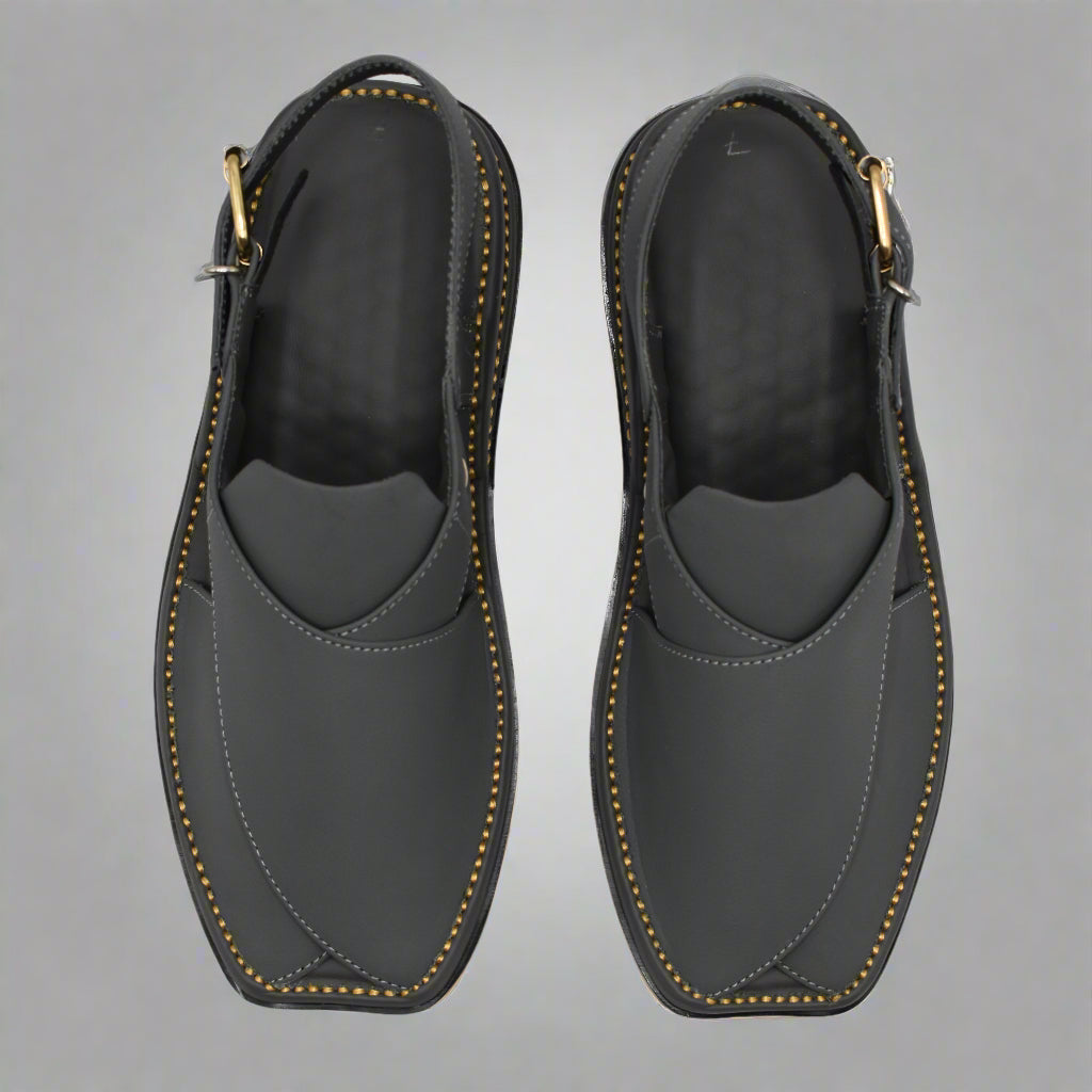 Pihno  Black Zardari chappal