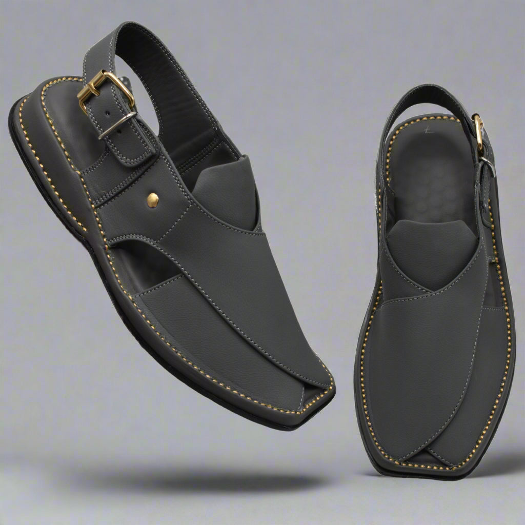 Pihno  Black Zardari chappal