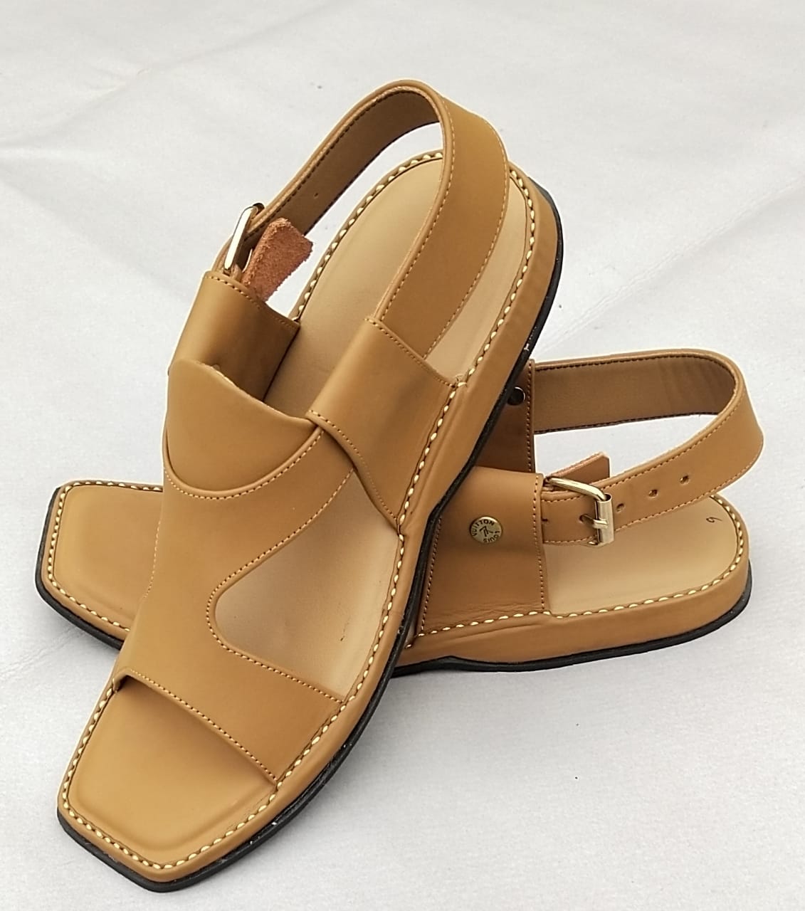 Pihno Red Panjedar Chappal