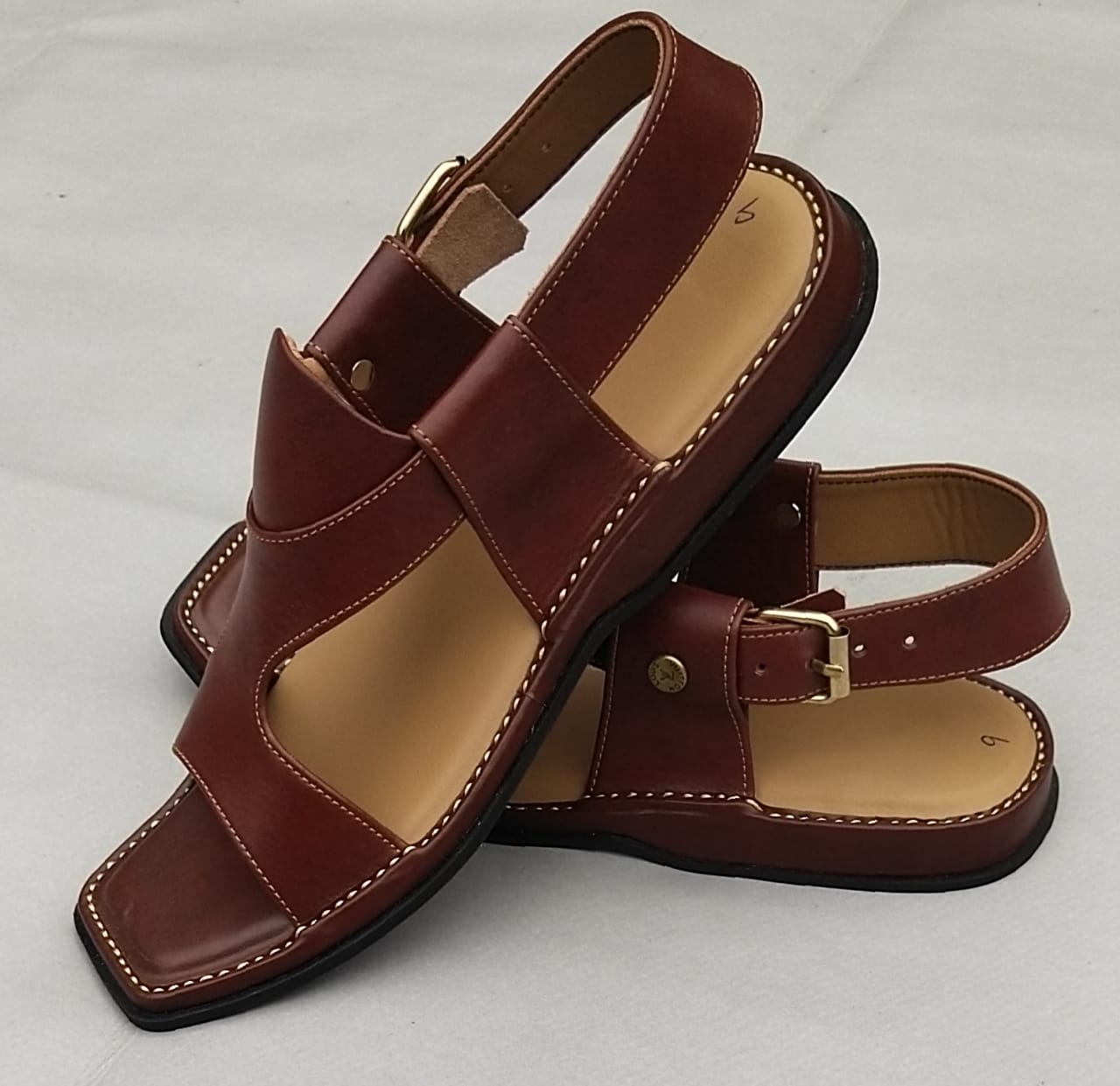 Pihno Camel Panjedar Chappal